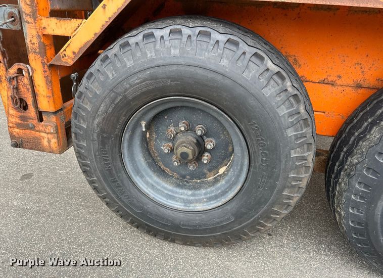 image for item LR9464 2005 Stepp SPH3.0 pot hole patcher