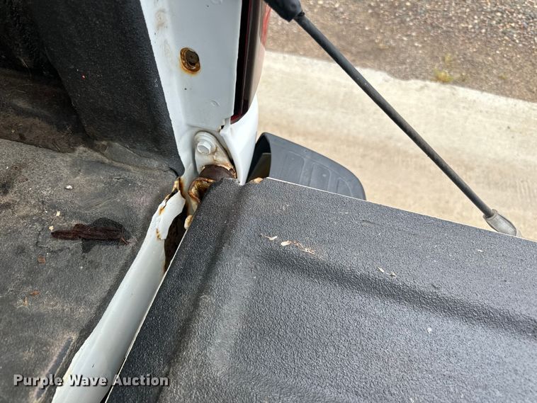 image for item LR9466 2006 Chevrolet  Silverado 1500 Crew Cab pickup truck