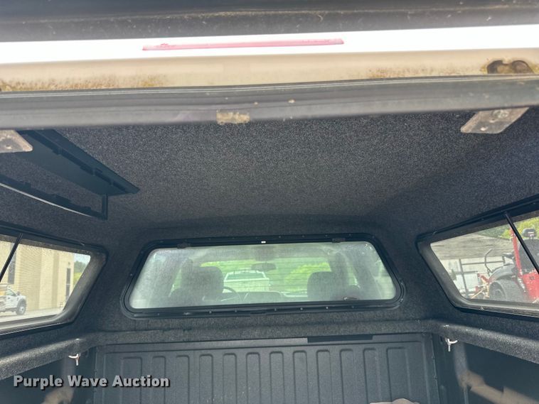 image for item LR9466 2006 Chevrolet  Silverado 1500 Crew Cab pickup truck