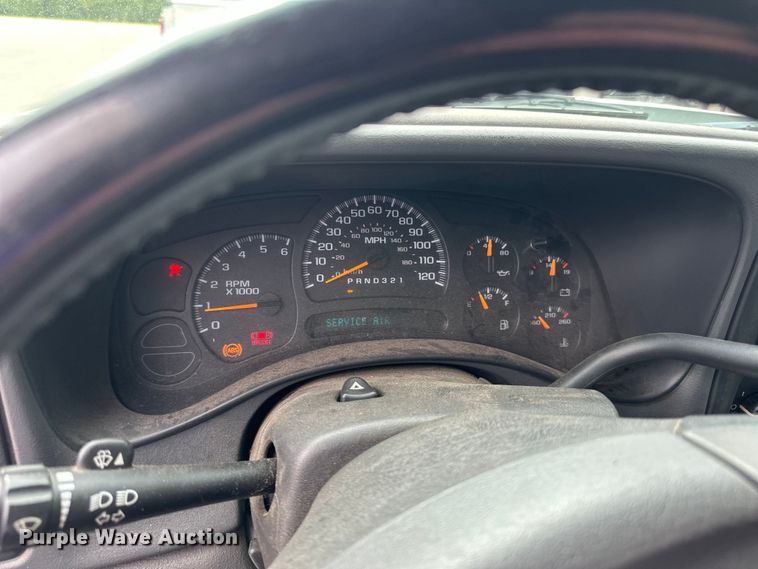 image for item LR9466 2006 Chevrolet  Silverado 1500 Crew Cab pickup truck