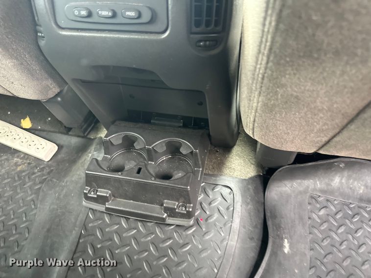 image for item LR9466 2006 Chevrolet  Silverado 1500 Crew Cab pickup truck