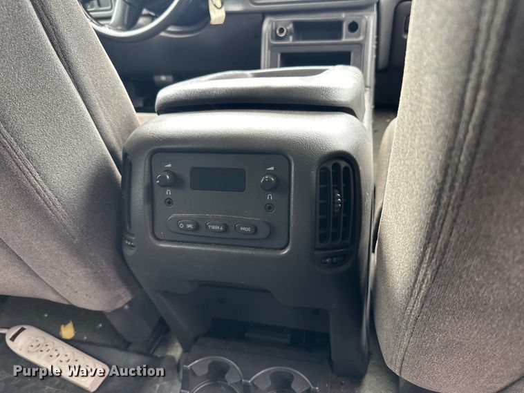 image for item LR9466 2006 Chevrolet  Silverado 1500 Crew Cab pickup truck