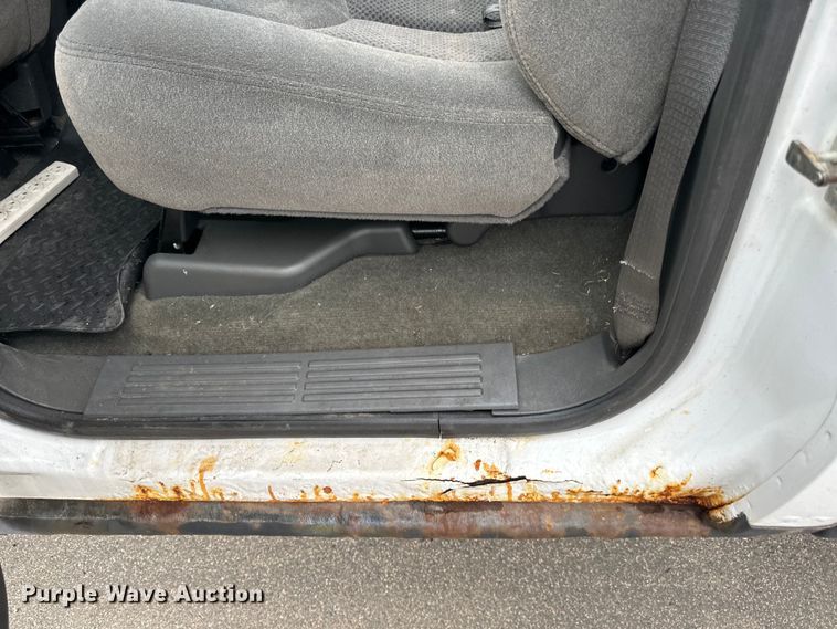 image for item LR9466 2006 Chevrolet  Silverado 1500 Crew Cab pickup truck