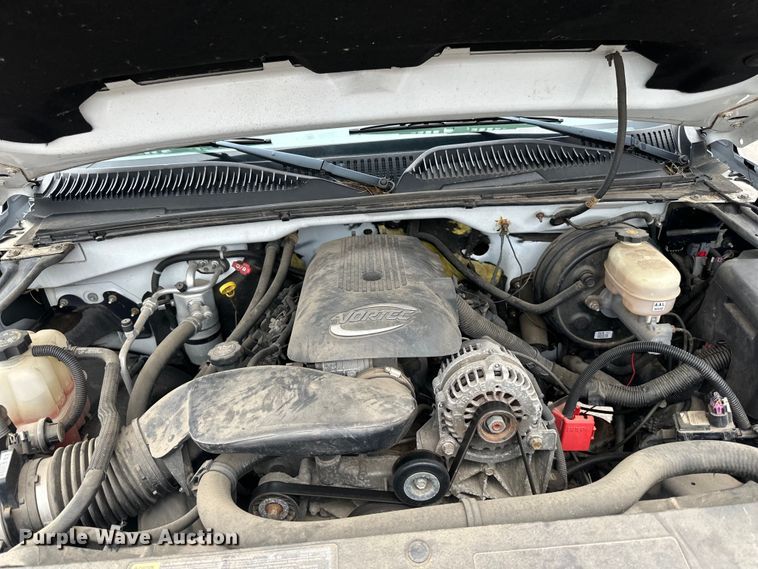 image for item LR9466 2006 Chevrolet  Silverado 1500 Crew Cab pickup truck