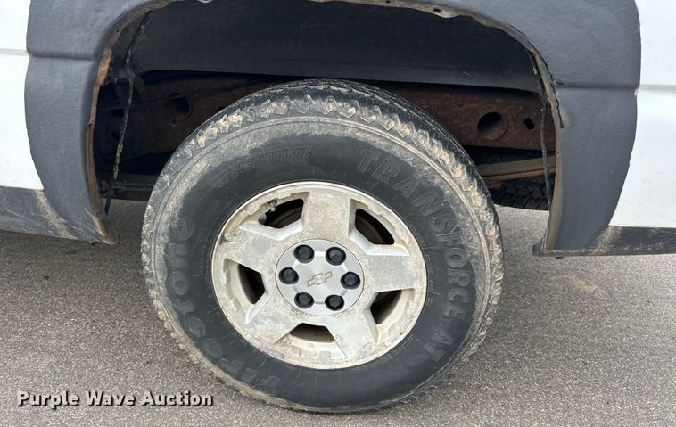 image for item LR9466 2006 Chevrolet  Silverado 1500 Crew Cab pickup truck