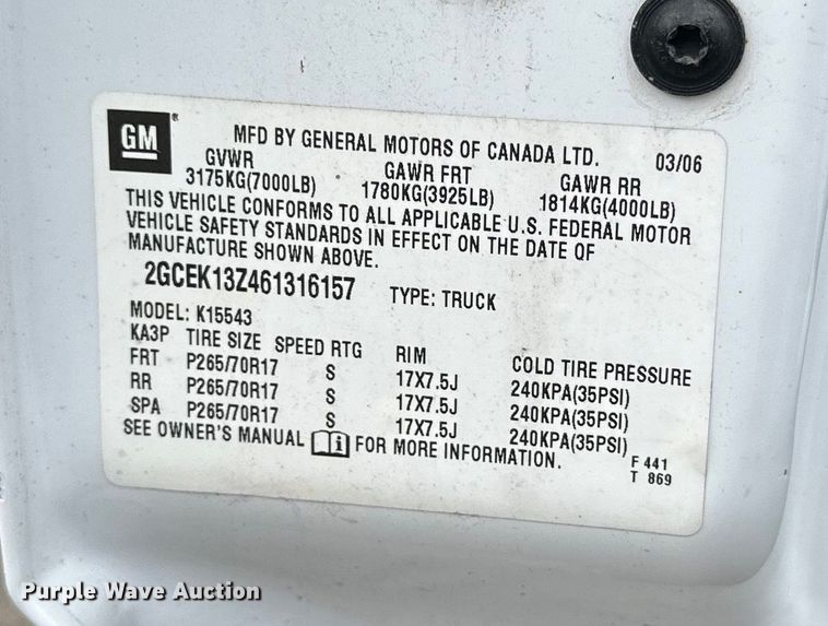 image for item LR9466 2006 Chevrolet  Silverado 1500 Crew Cab pickup truck