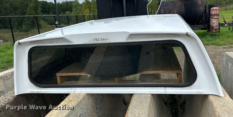 image for item LR9467 Leer  topper