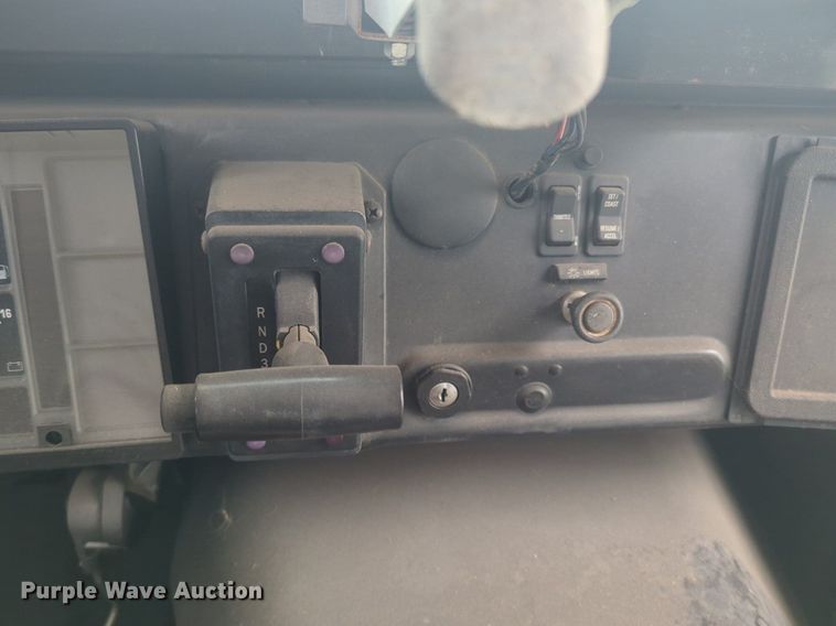 image for item NG9928 1997 International 3800 school bus