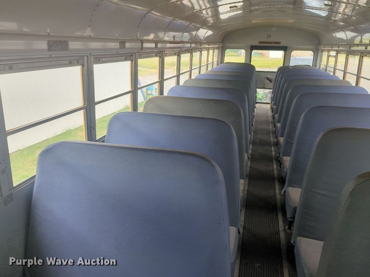 image for item NG9928 1997 International 3800 school bus