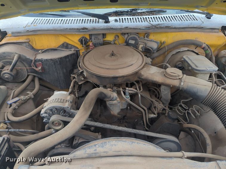 image for item NG9930 1988 Chevrolet S10 utility bed pickup truck