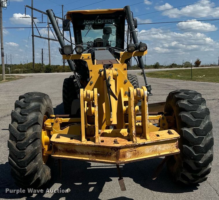 image for item NQ9680 2007 John Deere  670D motor grader