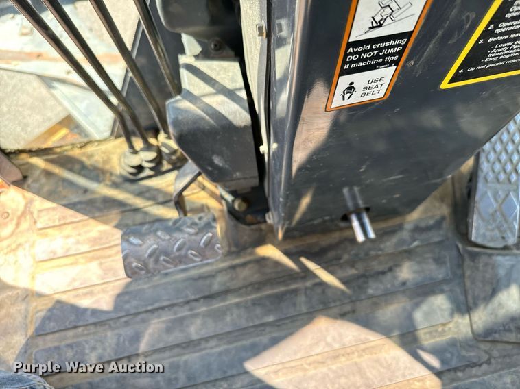 image for item NQ9680 2007 John Deere  670D motor grader