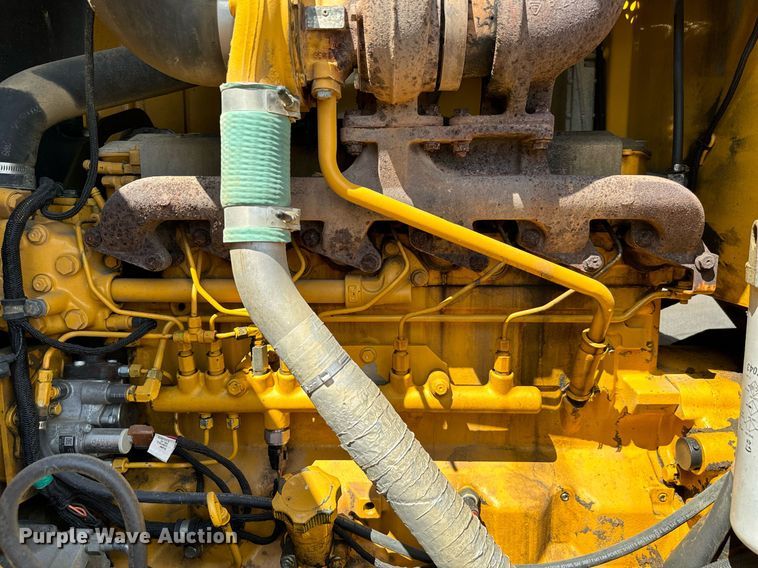 image for item NQ9680 2007 John Deere  670D motor grader