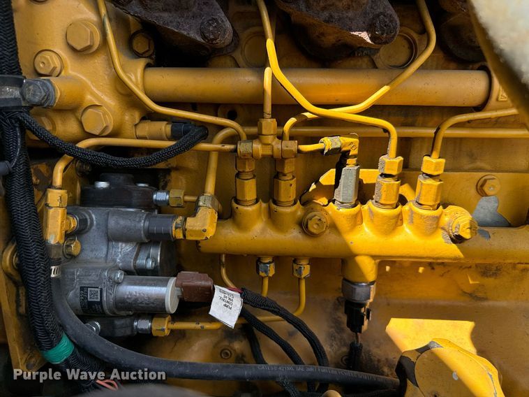 image for item NQ9680 2007 John Deere  670D motor grader