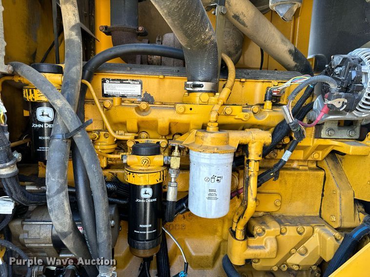 image for item NQ9680 2007 John Deere  670D motor grader