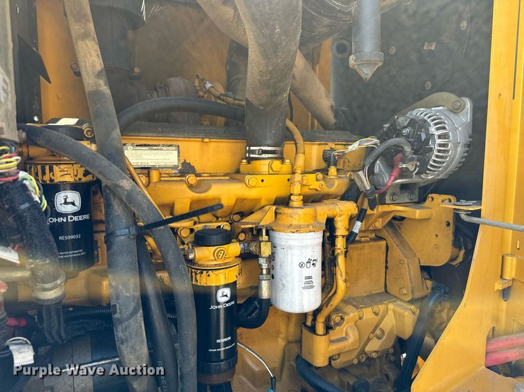 image for item NQ9680 2007 John Deere  670D motor grader