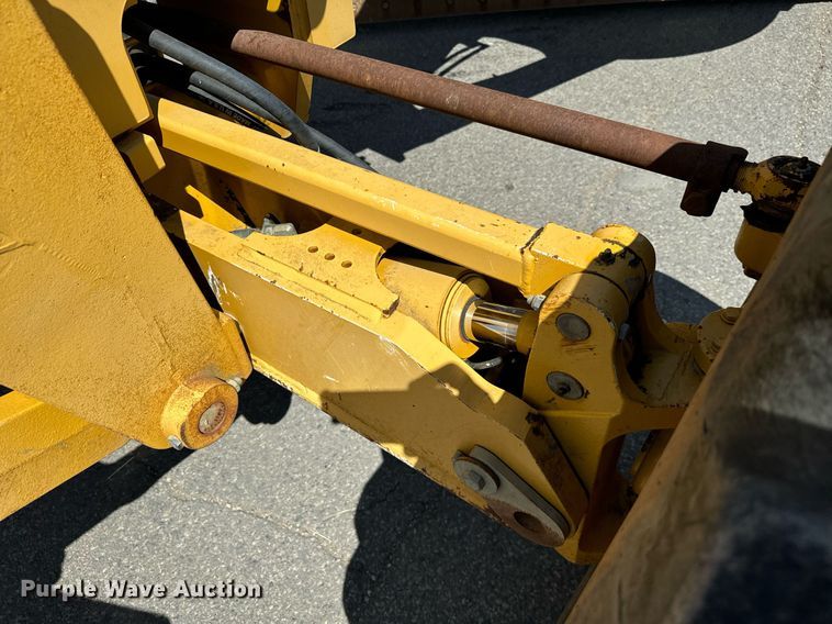 image for item NQ9680 2007 John Deere  670D motor grader