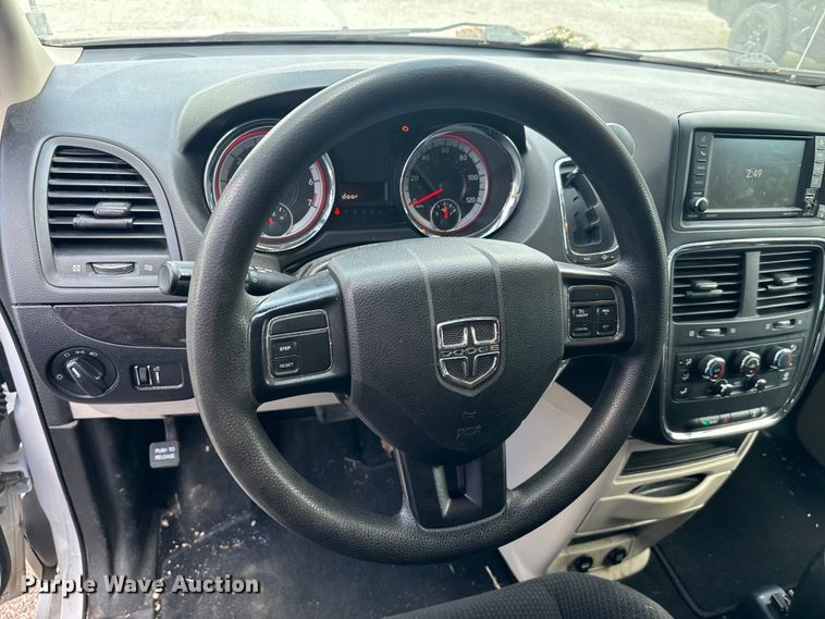 image for item NQ9774 2019 Dodge Grand Caravan  van