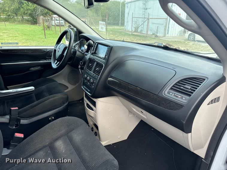 image for item NQ9774 2019 Dodge Grand Caravan  van