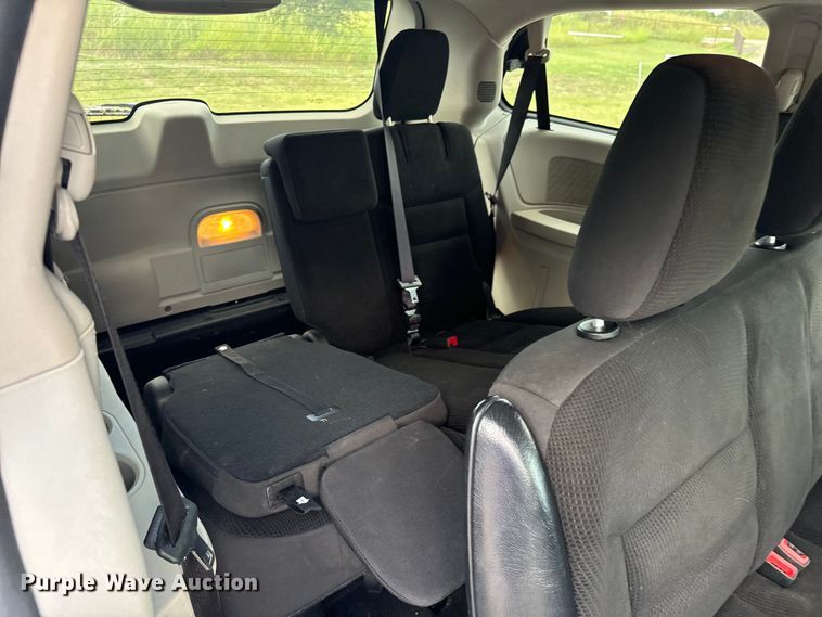 image for item NQ9774 2019 Dodge Grand Caravan  van