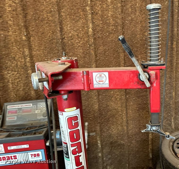 image for item NQ9776 Coats tire mount and balancer machines