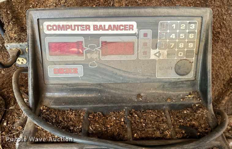 image for item NQ9776 Coats tire mount and balancer machines