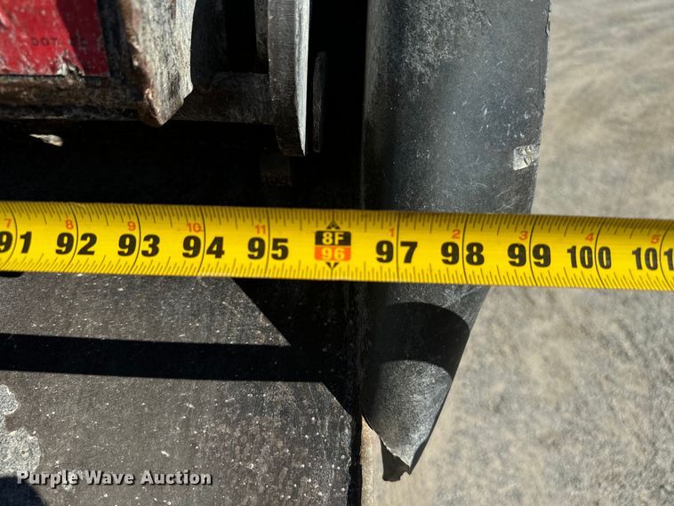 image for item NQ9781 2020 Mack Pinnacle Gold dump truck