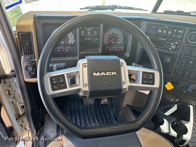 image for item NQ9781 2020 Mack Pinnacle Gold dump truck