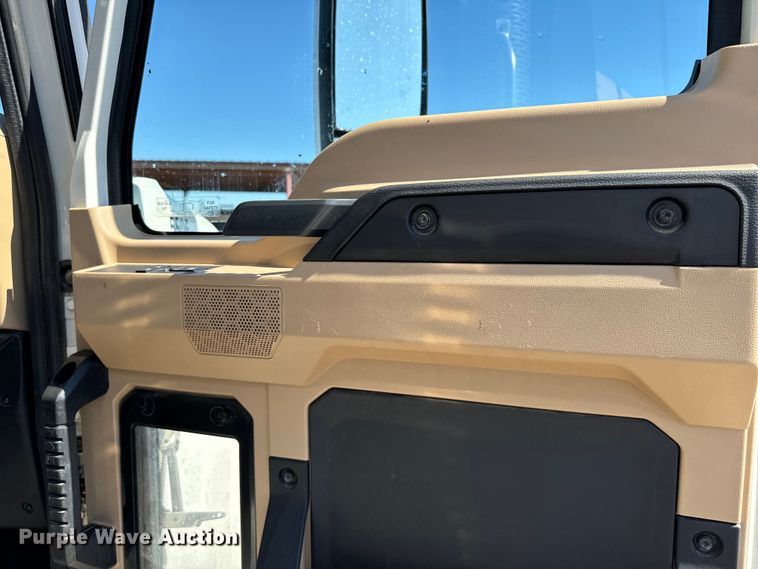 image for item NQ9781 2020 Mack Pinnacle Gold dump truck