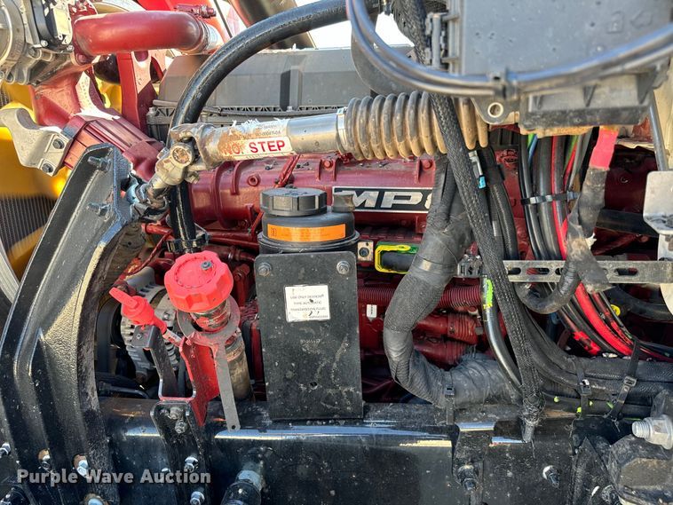 image for item NQ9781 2020 Mack Pinnacle Gold dump truck