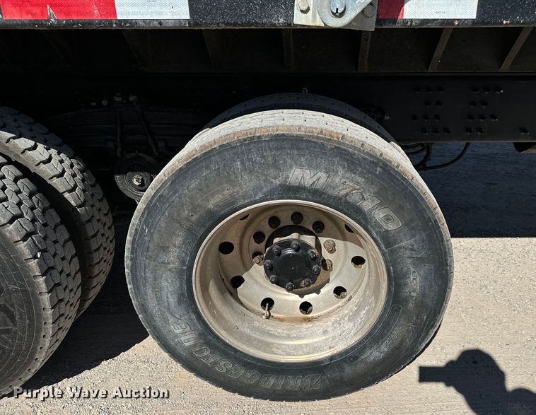 image for item NQ9781 2020 Mack Pinnacle Gold dump truck