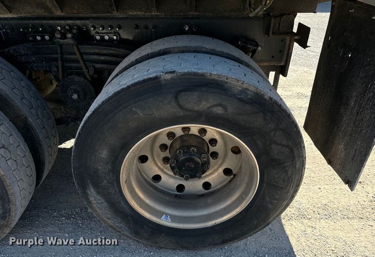 image for item NQ9781 2020 Mack Pinnacle Gold dump truck