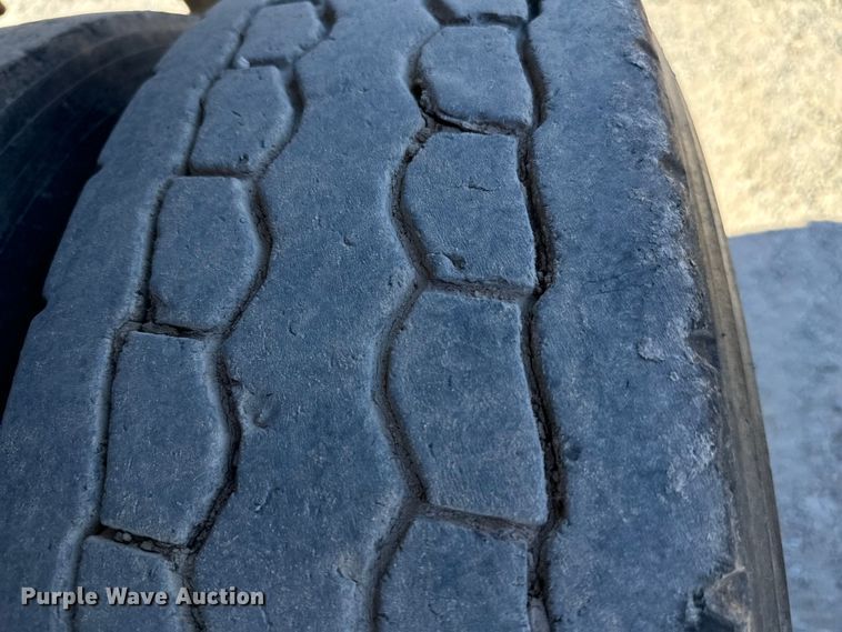 image for item NQ9781 2020 Mack Pinnacle Gold dump truck