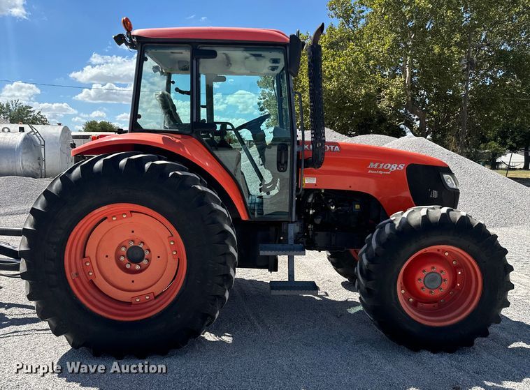 image for item NQ9782 Kubota M108S MFWD tractor