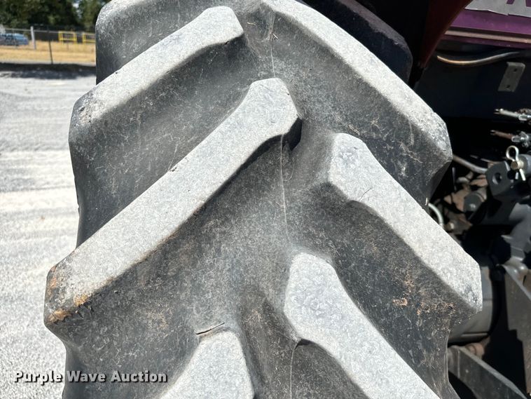 image for item NQ9782 Kubota M108S MFWD tractor