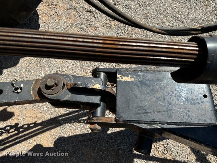 image for item NQ9783 2009 Land Pride  Commander batwing rotary mower