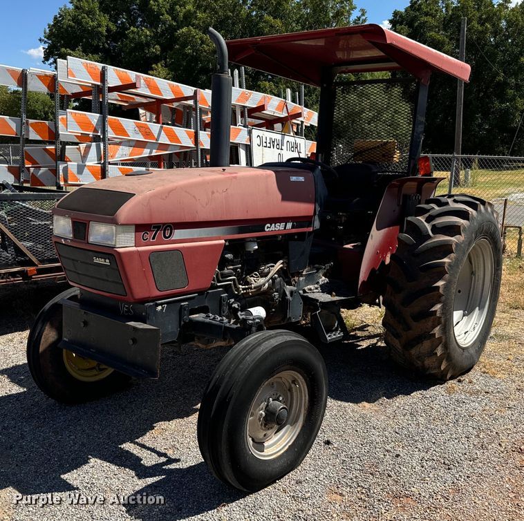 image for item NQ9784 2000 Case C70 tractor