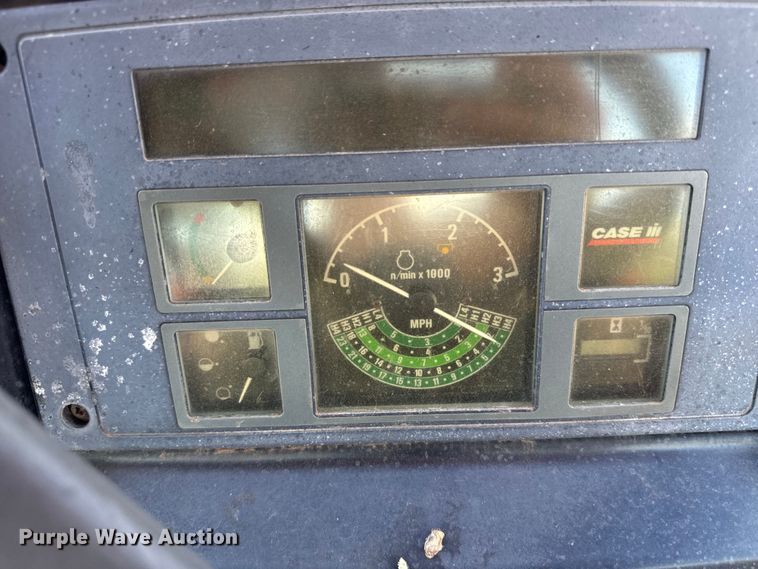 image for item NQ9784 2000 Case C70 tractor