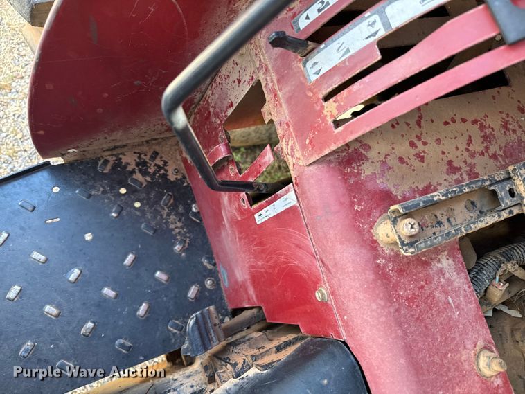 image for item NQ9784 2000 Case C70 tractor