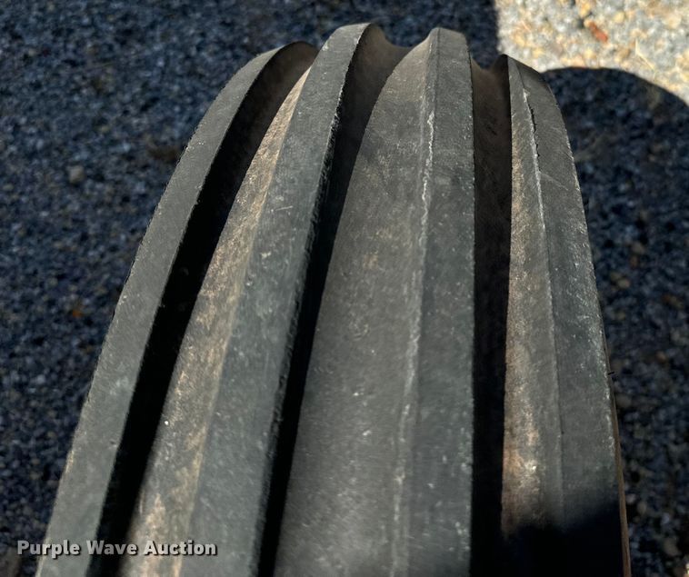 image for item NQ9784 2000 Case C70 tractor