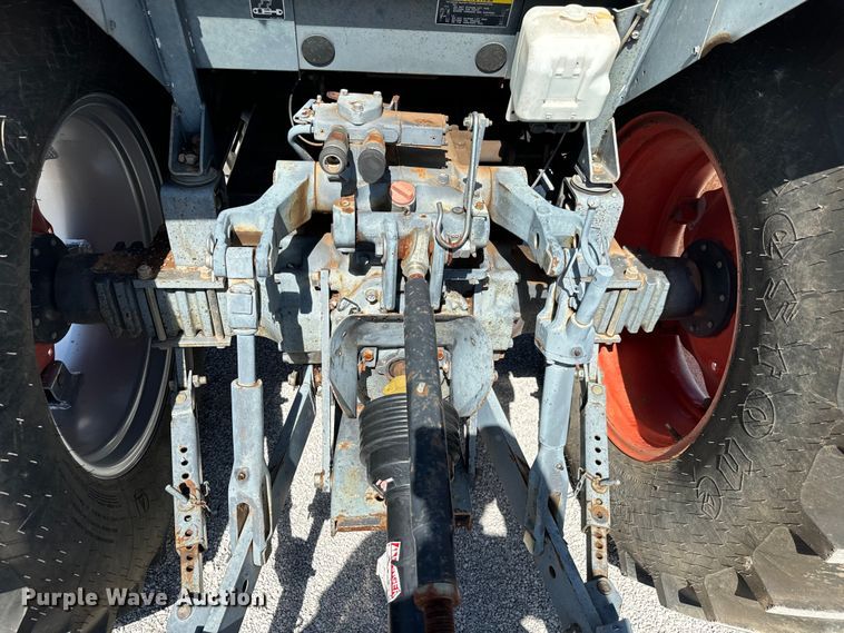 image for item NQ9785 Kubota  M900 tractor