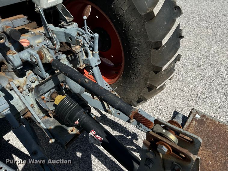 image for item NQ9785 Kubota  M900 tractor