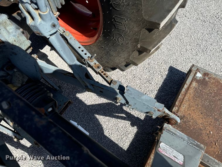 image for item NQ9785 Kubota  M900 tractor