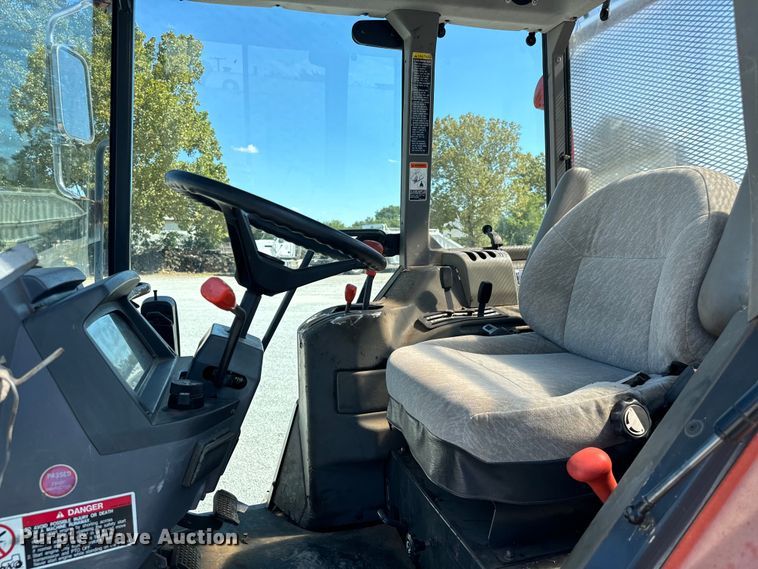 image for item NQ9785 Kubota  M900 tractor