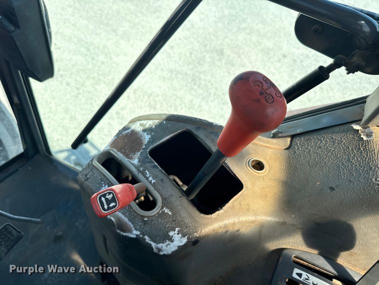 image for item NQ9785 Kubota  M900 tractor