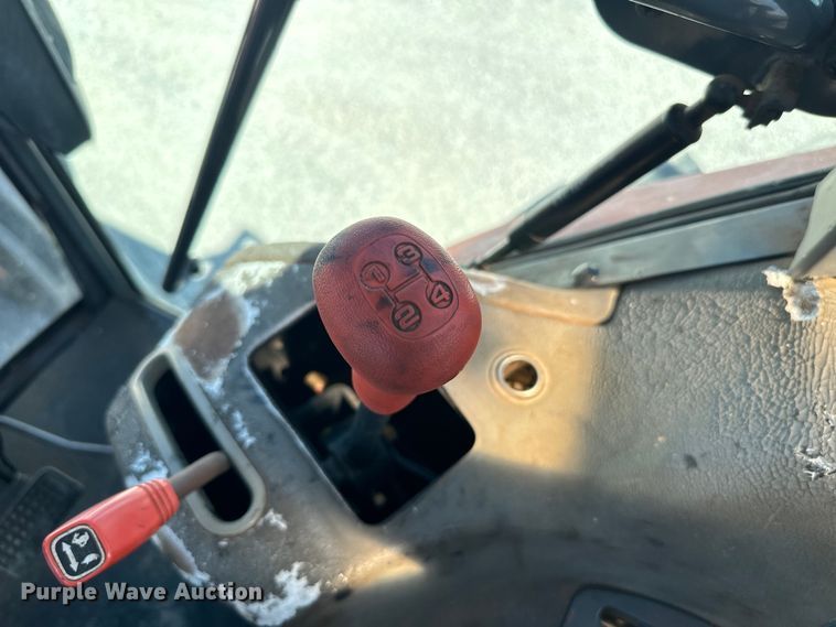 image for item NQ9785 Kubota  M900 tractor