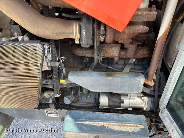 image for item NQ9785 Kubota  M900 tractor