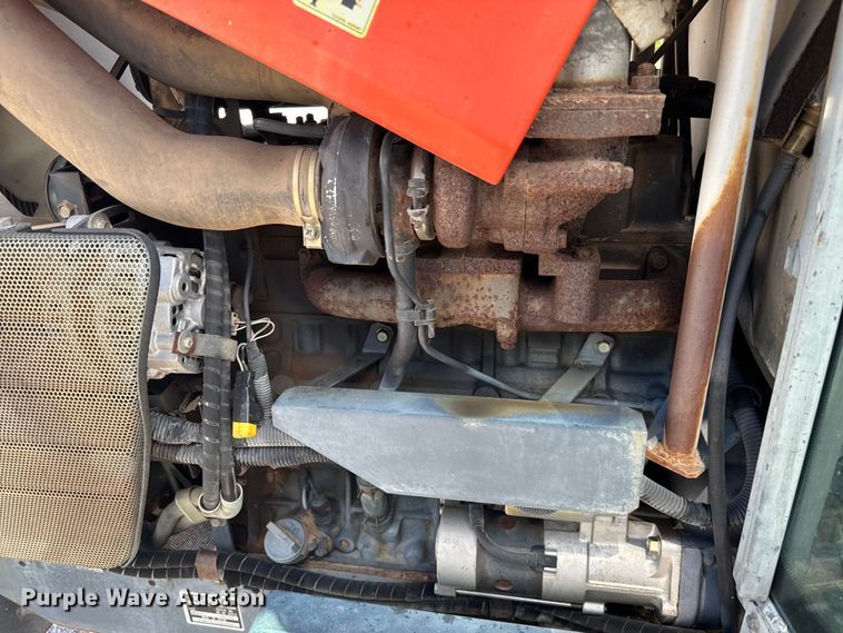 image for item NQ9785 Kubota  M900 tractor