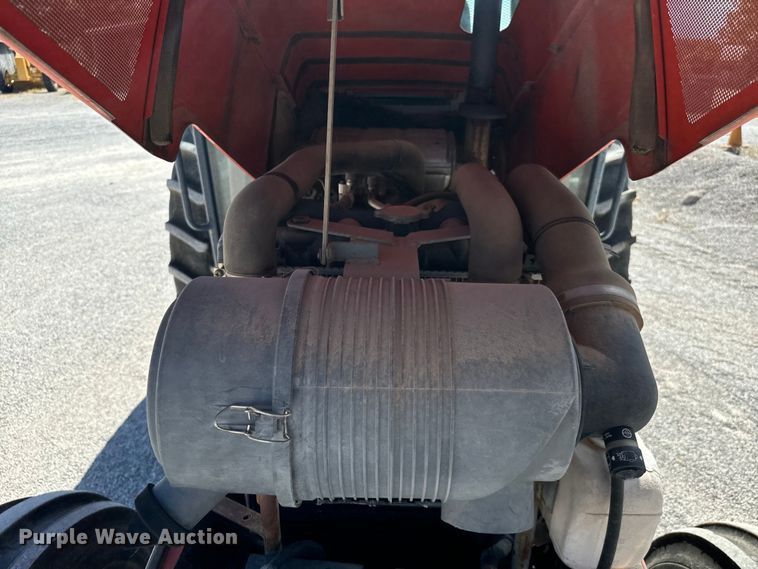 image for item NQ9785 Kubota  M900 tractor