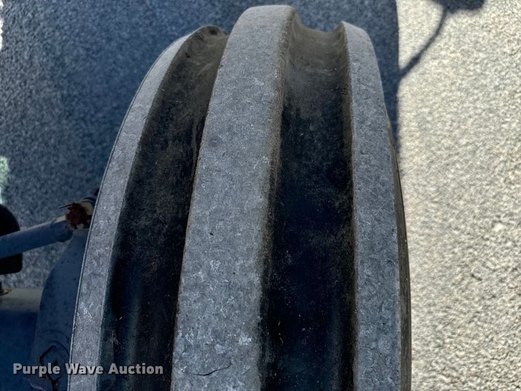 image for item NQ9785 Kubota  M900 tractor